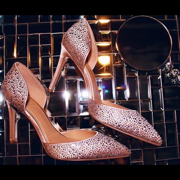 Badgley Mischka Womens Alexandra Satin Rhinestone Pointed Toe Heels Badgley Mischka Womens Alexandra Satin Rhinestone Pointed Toe Heels